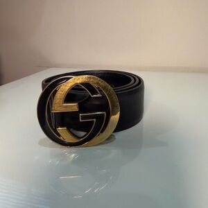 GUCCI Black Leather Belt with GG Interlocking Logo Buckle